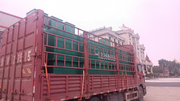 【川一股份】南廠區(qū)48T/H一體化污水處理設(shè)備裝車發(fā)往青島市黃島區(qū)