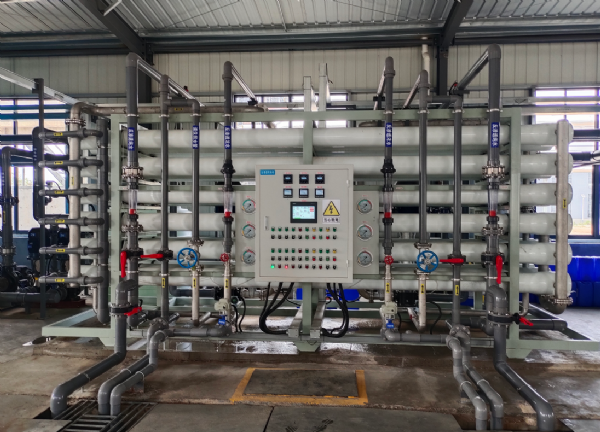 臨沂80T反滲透設(shè)備安裝調(diào)試完成
